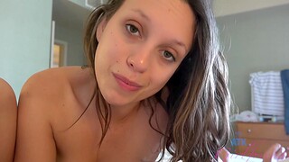 Blowjob leads to automated fucking with a trimmed pussy babe